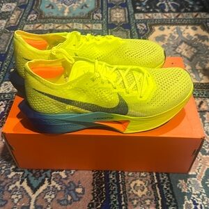 Brand New! Nike Vaporfly Next%3